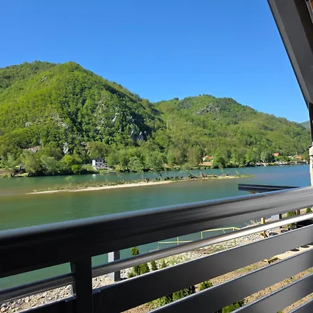 Sanja I Aleksa Villa *